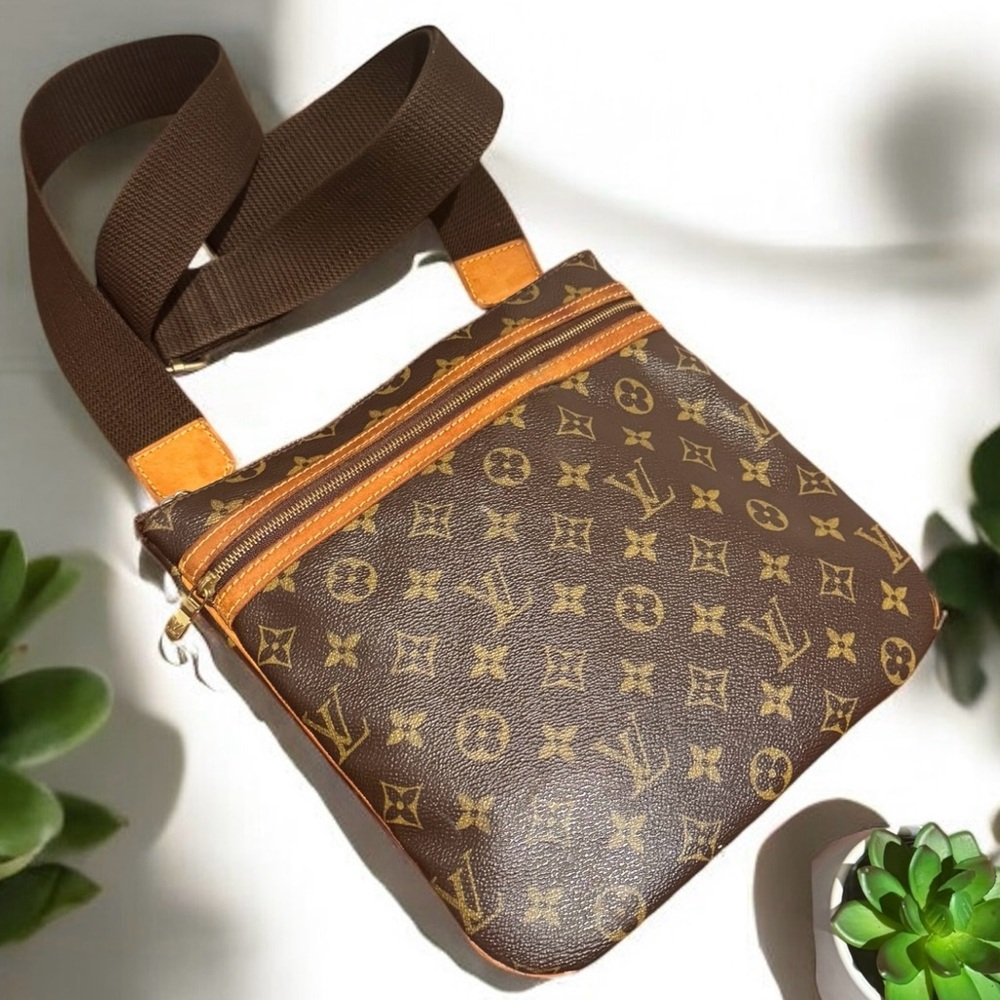 SOLD - 💎Authentic Louis Vuitton Monogram Bosphore Crossbody